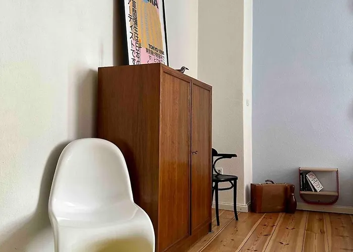 Colorful Design 2room W Balcony Next Maybachufer *