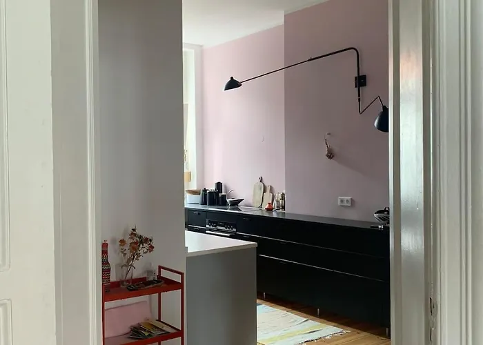 Colorful Design 2room W Balcony Next Maybachufer