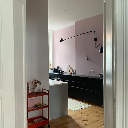 Colorful Design 2room W Balcony Next Maybachufer